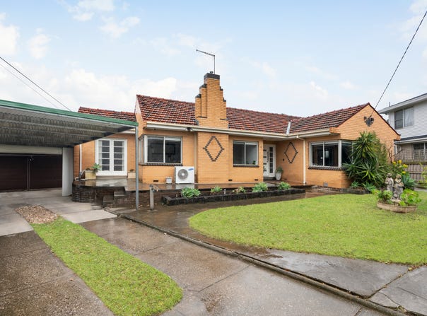 8 Mountbatten Court, Reservoir, Vic 3073