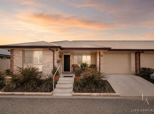 15/5 evergreen Way, Calala, NSW 2340