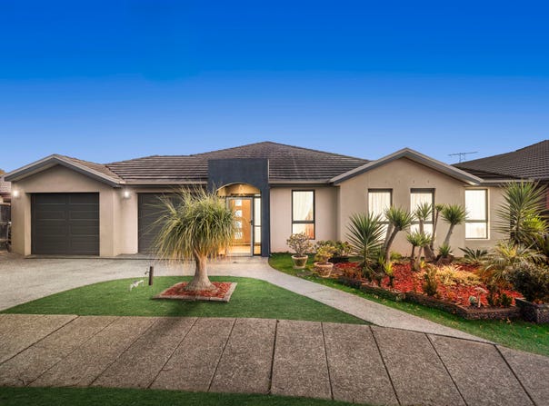 69 Hutchinson Drive, Lynbrook, Vic 3975
