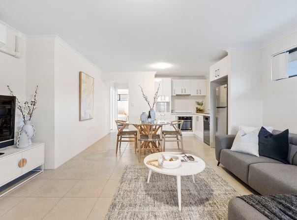7/20A John Street, Bentley, WA 6102