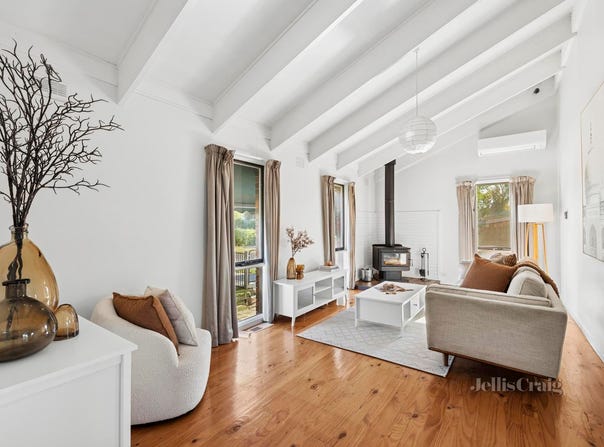 20 Stuart Drive, Woodend, Vic 3442