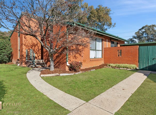 50 Sternberg Crescent, Wanniassa, ACT 2903
