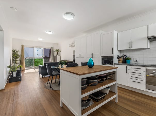 204/6-14 Metro Parade, Mawson Lakes, SA 5095