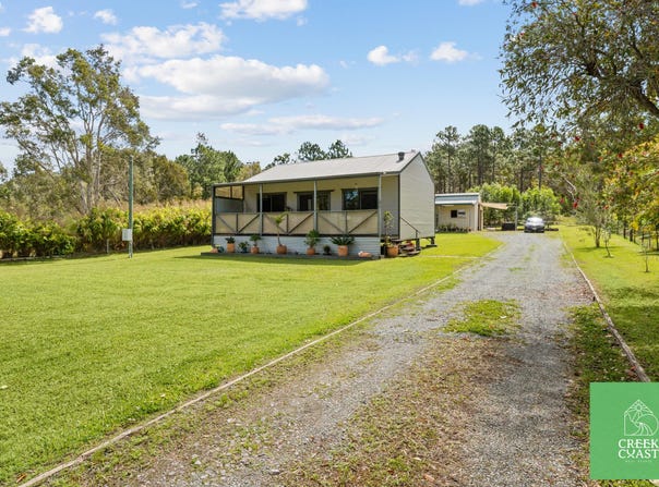 26 Endeavour Drive, Cooloola Cove, Qld 4580