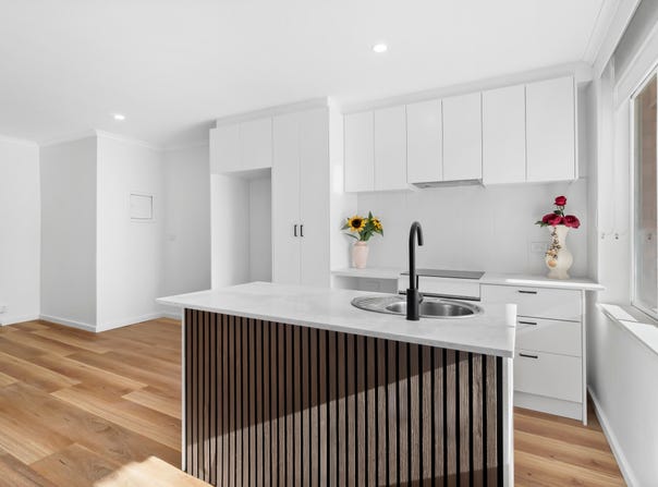 3/1802 Dandenong Road, Clayton, Vic 3168