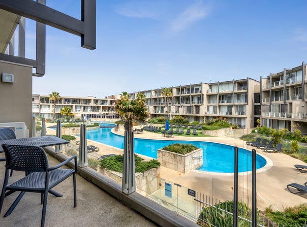282-284/100 The Esplanade, Torquay, Vic 3228