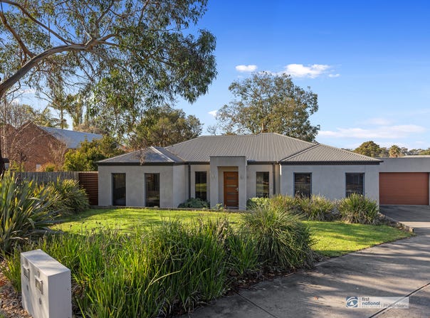 19 Blue Gum Court, Cowes, Vic 3922