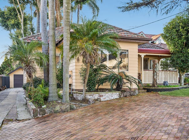 959 Henry Lawson Drive, Padstow Heights, NSW 2211