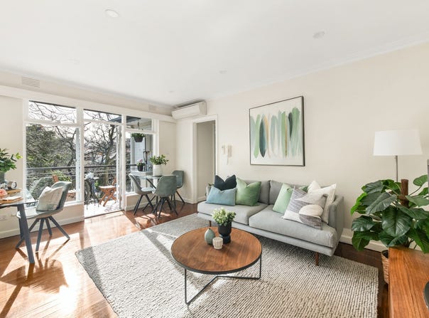 9/4A Wando Grove, St Kilda East, Vic 3183