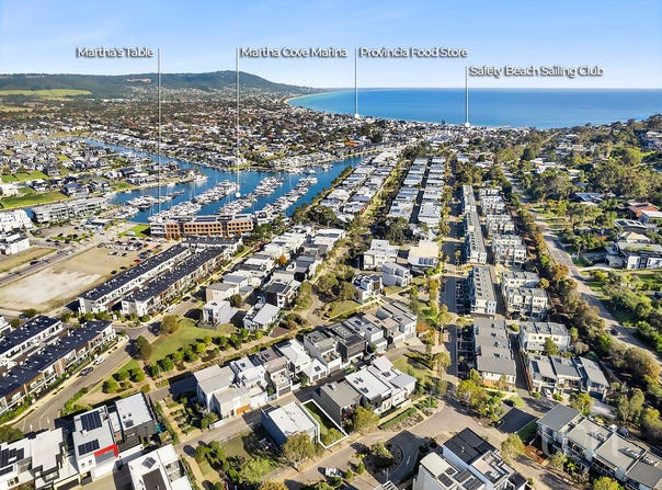 19 Deck Terrace, Safety Beach, Vic 3936