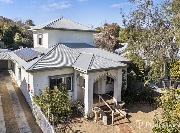 10 Carmichael Street, Hamilton, Vic 3300