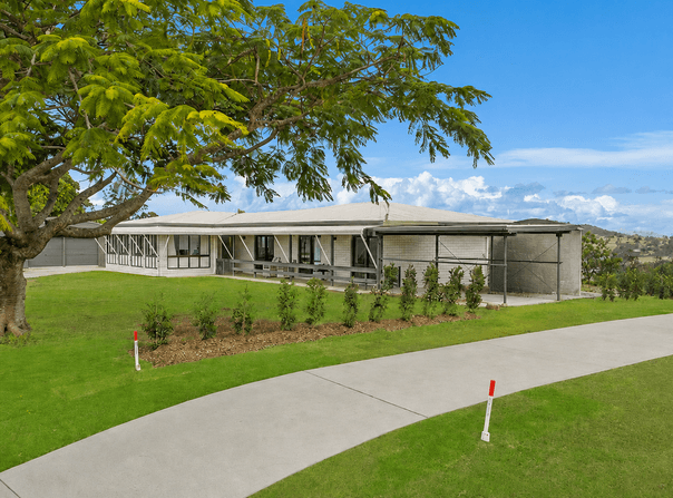 4 Figtree Road, Chatsworth, Qld 4570