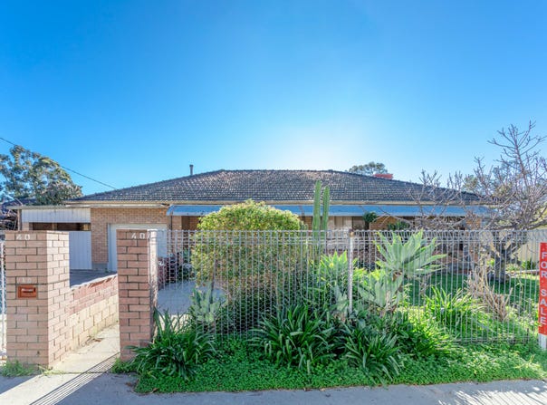 40 The Crescent, Maddington, WA 6109