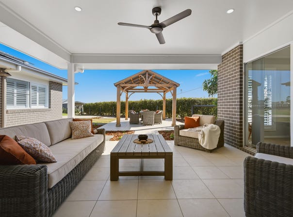 8 Estelle Street, Highfields, Qld 4352
