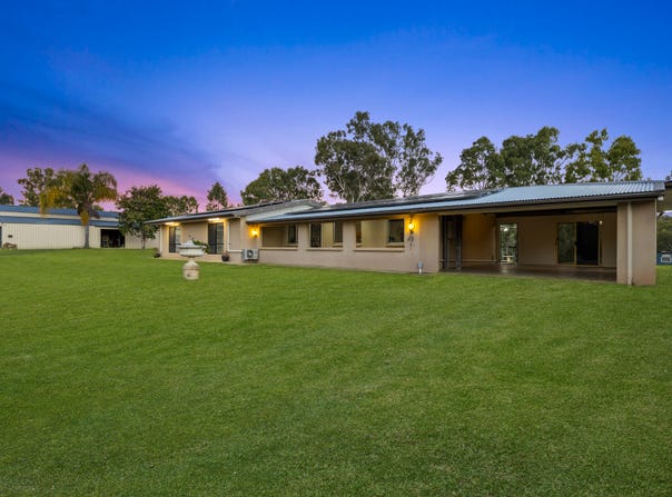 13 Smalls Road, Hamilton Creek, Qld 4714