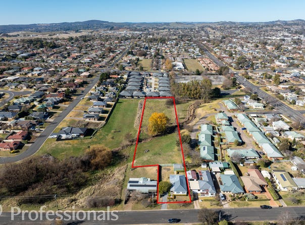 30 Kearneys Drive, Orange, NSW 2800