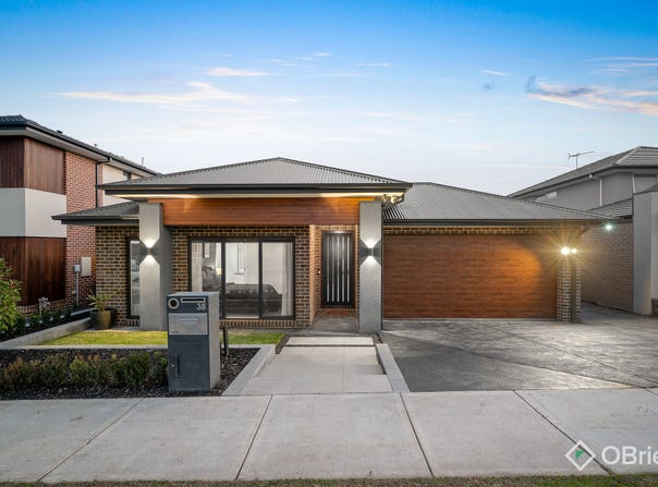 38  Largo Circuit, Junction Village, Vic 3977