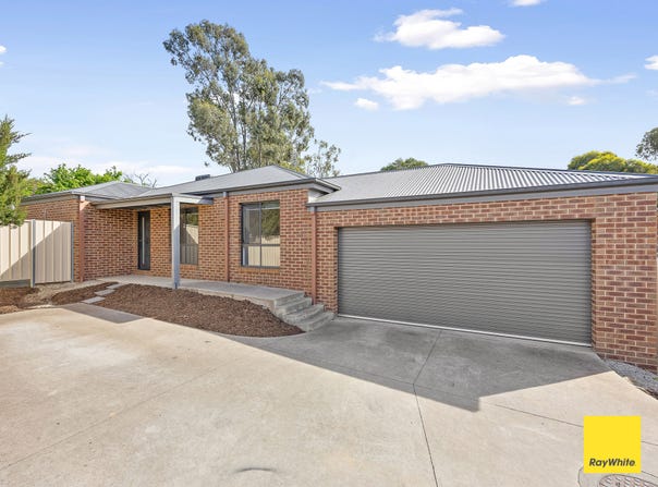 2/1C Lester Street, Sailors Gully, Vic 3556