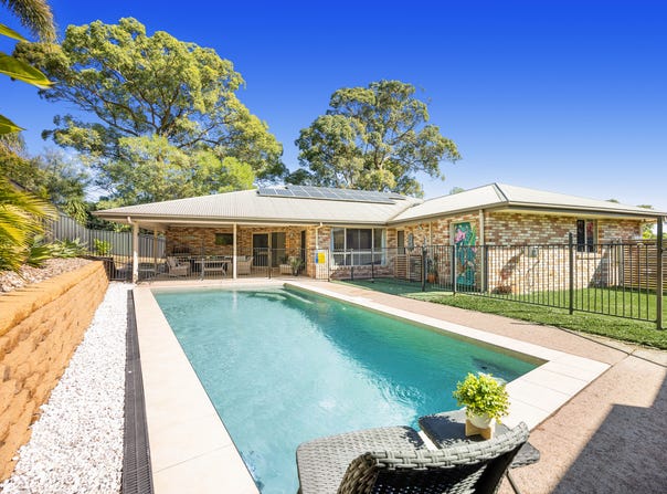 11 High Park Crescent, Little Mountain, Qld 4551