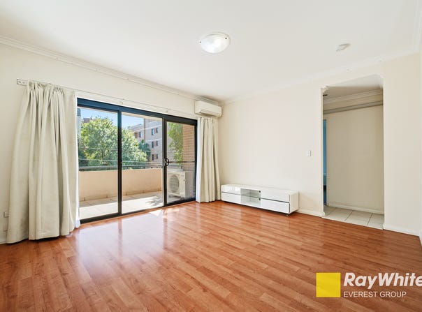 4/74-80 Woniora Road, Hurstville, NSW 2220