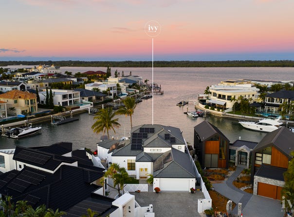 3 The Peninsula, Sovereign Islands, Qld 4216