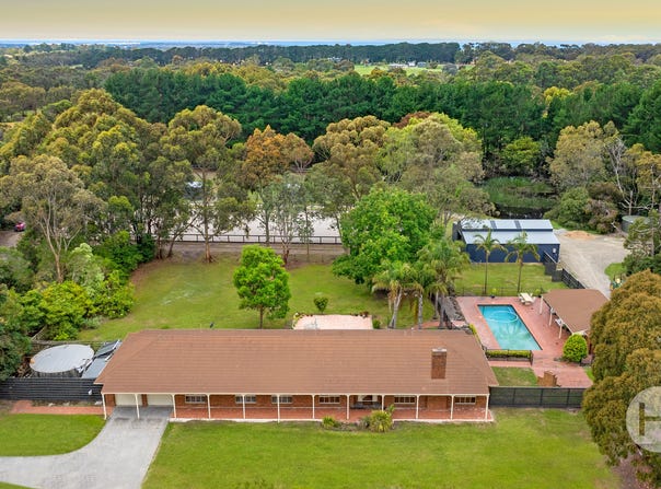 696 Stumpy Gully Road, Tuerong, Vic 3915