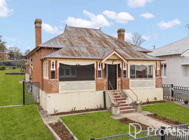 8 Spencer Street, South Bathurst, NSW 2795