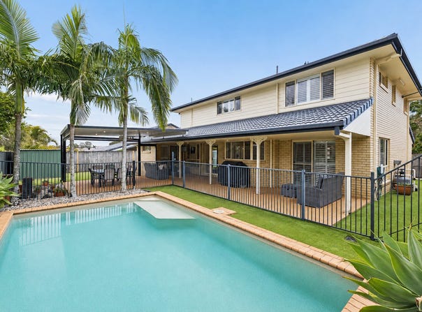 19 Marlin Place, Manly West, Qld 4179