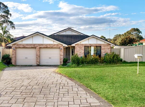 4 Gibbs Place, St Helens Park, NSW 2560