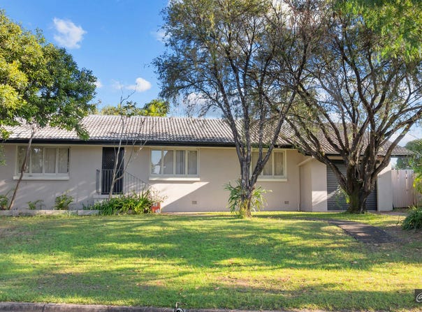 6 Lord Byron Parade, Strathpine, Qld 4500