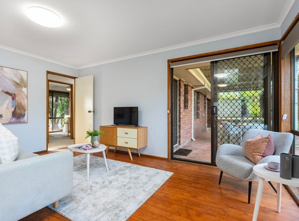 8 Ditmann Place, Lavington, NSW 2641