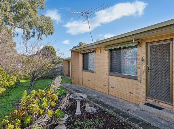 2/8 Faye Avenue, Ridgehaven, SA 5097