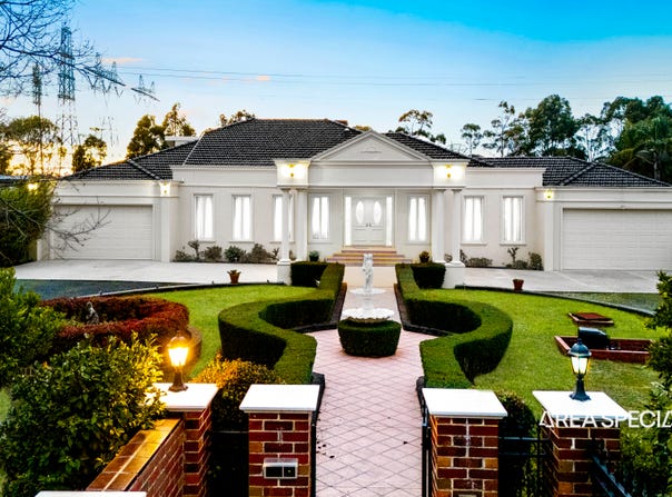 8 The Grove, Hampton Park, Vic 3976