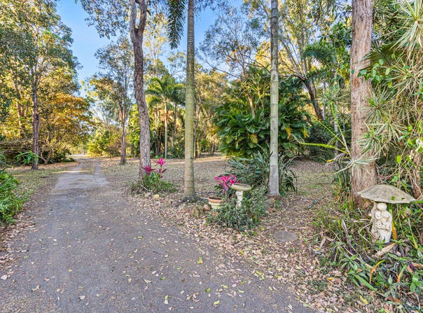 293 Stones Road, Woodbury, Qld 4703