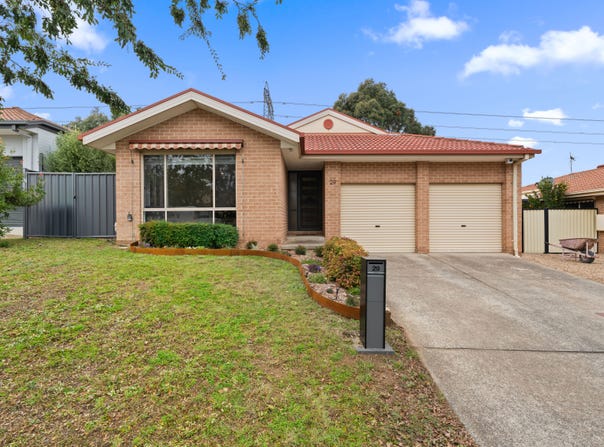 29 Tarrant Crescent, Dunlop, ACT 2615