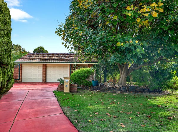 10 Lakeview Place, Bibra Lake, WA 6163