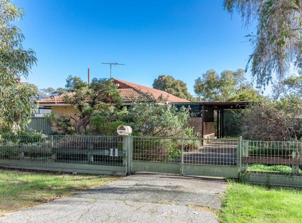 11 Townsend Street, Armadale, WA 6112