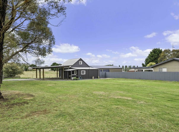 83 Bunnaby Street, Taralga, NSW 2580