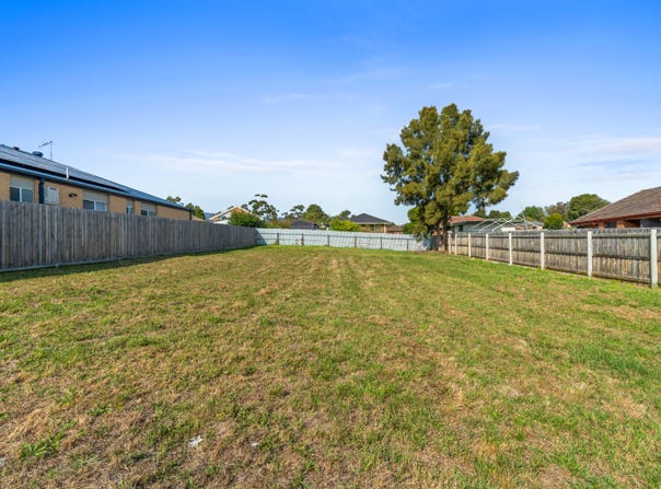 8 Baranbali Court, Churchill, Vic 3842