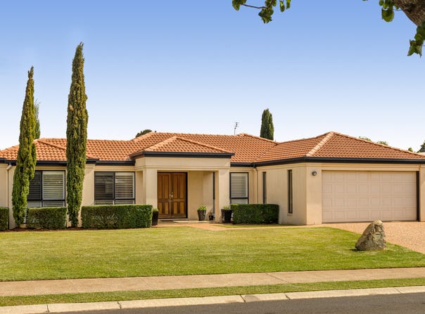 25 Wood Drive, Middle Ridge, Qld 4350