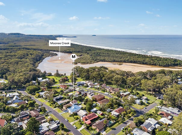 15 Wansborough Avenue, Moonee Beach, NSW 2450