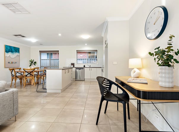 65 Songlark Crescent, Thurgoona, NSW 2640