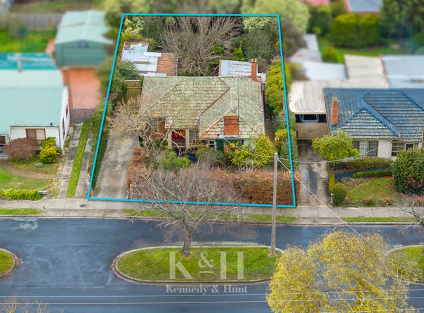 58 Hamilton Street, Gisborne, Vic 3437