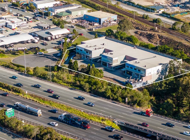 4 Old Pacific Highway, Yatala, Qld 4207