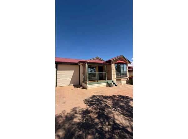 34A Tiliqua Cres, Roxby Downs, SA 5725