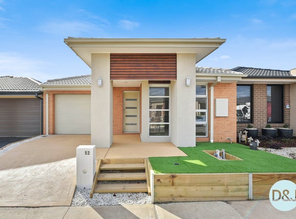 52 Moroak Crescent, Clyde North, Vic 3978