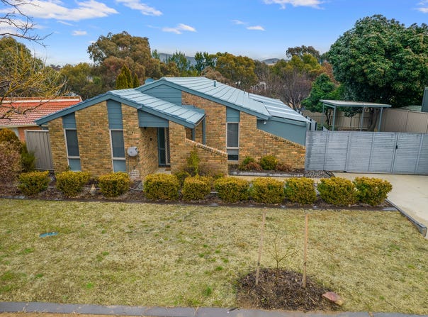 4 Fern Place, Banks, ACT 2906