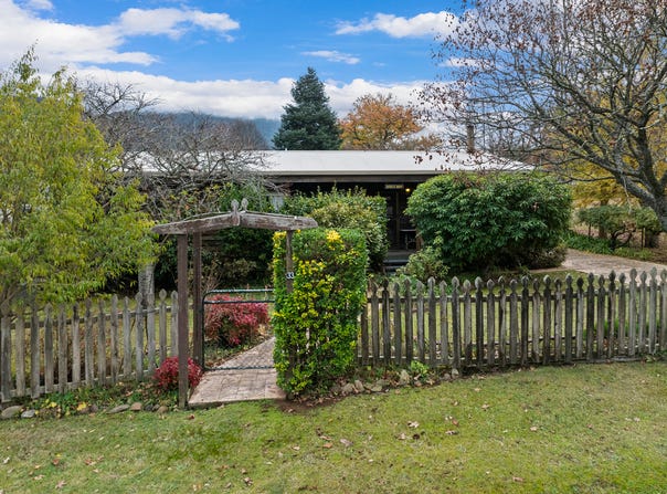33 Nash Street, Jamieson, Vic 3723