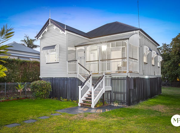 24 Nicholson Street, Allenstown, Qld 4700