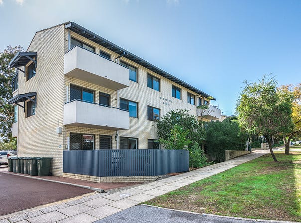 13/4 Ryrie Avenue, Como, WA 6152